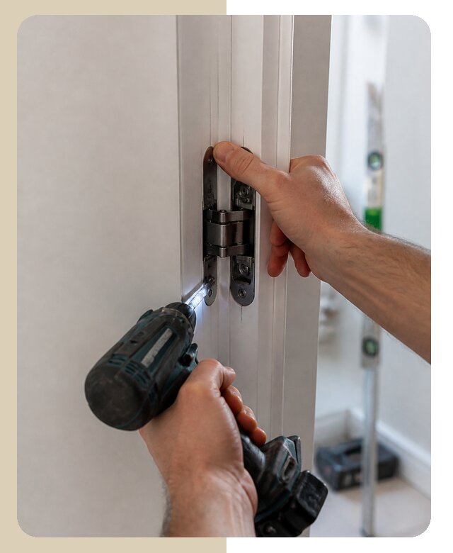Профессиональная установка скрытых петель для дверей в Уфе